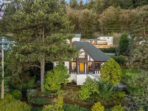 10807 NW 2nd St, Portland, OR 97231