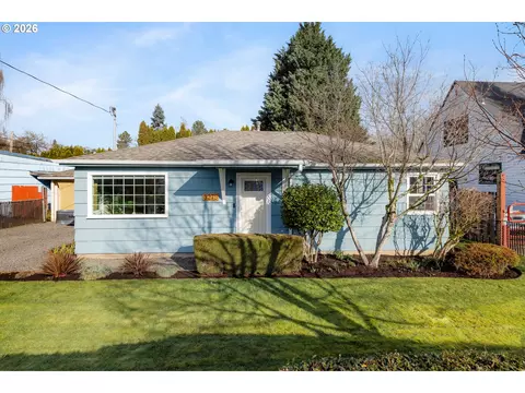 3275 SE Rockwood St, Milwaukie, OR 97222