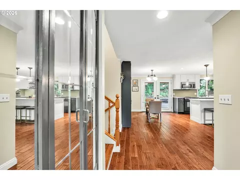 Entry Way - 2897 Timberline Dr, Eugene, OR 97405 photo 1 of 6