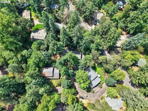View/Area - 2897 Timberline Dr, Eugene, OR 97405 photo 1 of 1