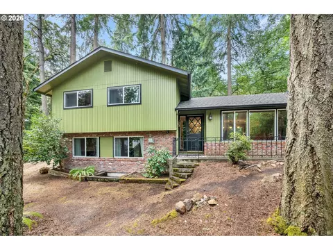 Exterior - 2897 Timberline Dr, Eugene, OR 97405 photo 2 of 8