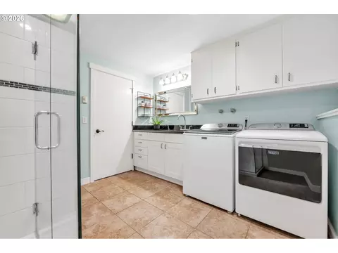Other - 2897 Timberline Dr, Eugene, OR 97405 photo 6 of 11