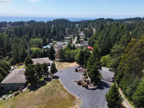 7774 Zoe Dr, Brookings, OR 97415 photo 3