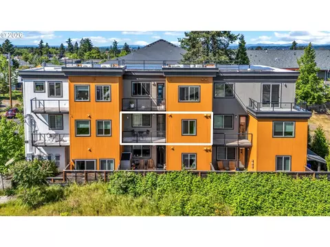 6822 N Greenwich Ave #205, Portland, OR 97217