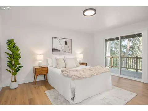 Bedroom - 2355 Panorama Dr, Eugene, OR 97405 photo 1 of 4