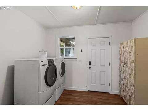 Other - 117 E B Ave, Drain, OR 97435 photo 2 of 3