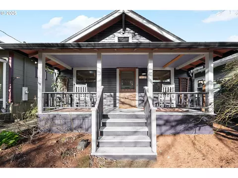 1137 SE Lexington St, Portland, OR 97202