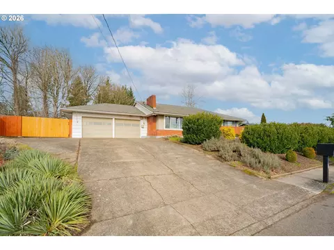 715 NE 22nd Ave, Camas, WA 98607