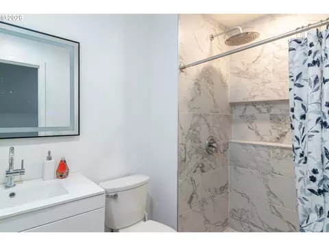935 E Gladys Ave, Hermiston, OR 97838 photo 8