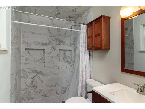 935 E Gladys Ave, Hermiston, OR 97838 photo 11