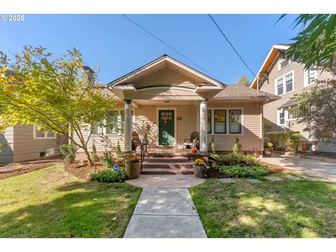2437 NE 10th Ave, Portland, OR 97212