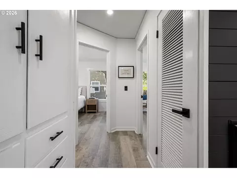 Entry Way - 1510 Wilson St, Eugene, OR 97402 photo 1 of 1