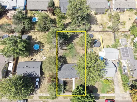 View/Area - 1510 Wilson St, Eugene, OR 97402 photo 1 of 1