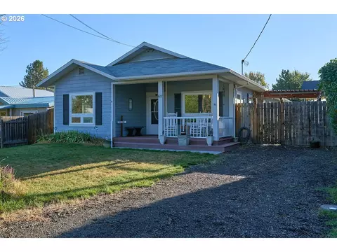 612 N Mill St, Joseph, OR 97846