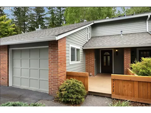 9172 SW Wilshire St, Portland, OR 97225