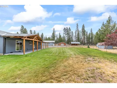Exterior - 149930 Kurtz Rd, La Pine, OR 97739 photo 3 of 12