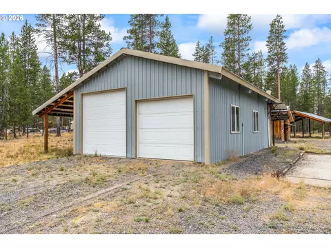 Exterior - 149930 Kurtz Rd, La Pine, OR 97739 photo 4 of 12