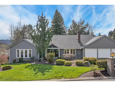 1414 Country Cmns, Lake Oswego, OR 97034