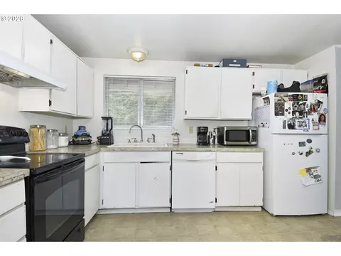 2182 SW Brixton Pl, Gresham, OR 97080 photo 10