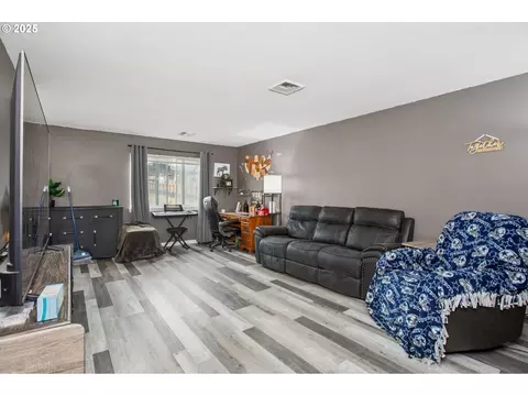 Other - 663 E 4th Ave, Riddle, OR 97469 photo 7 of 10