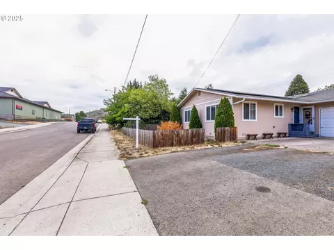 Other - 663 E 4th Ave, Riddle, OR 97469 photo 3 of 10