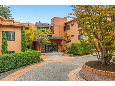 780 NW Westover Sq #3, Portland, OR 97210