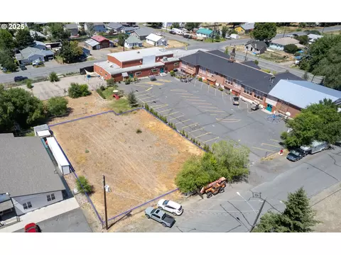 0 16th St #2, Baker City, OR 97814