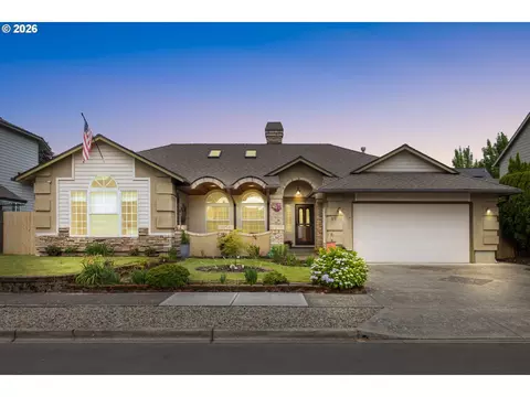 3175 NE Lucas Dr, Mcminnville, OR 97128