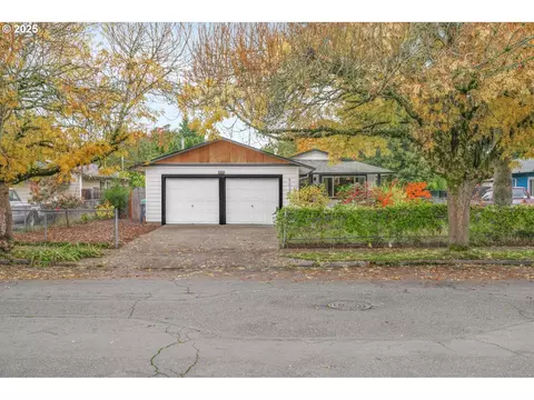 9028 N Chautauqua Pl, Portland, OR 97217