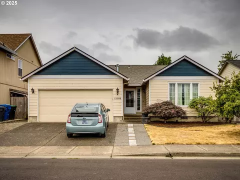 12008 Chantal St, Donald, OR 97020