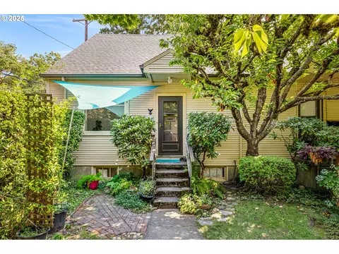 1518 SE Main St, Portland, OR 97214