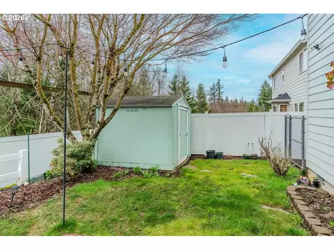 Exterior - 1861 NW Wonderview Ave, Gresham, OR 97030 photo 5 of 6
