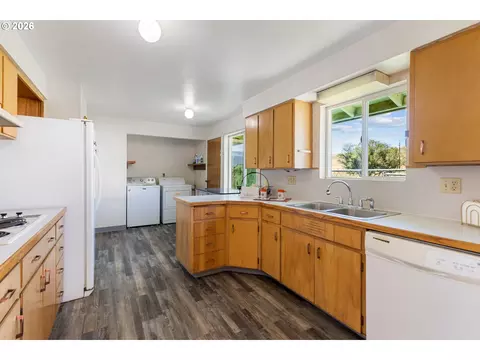 46113 Adams Rd, Pendleton, OR 97801 photo 11