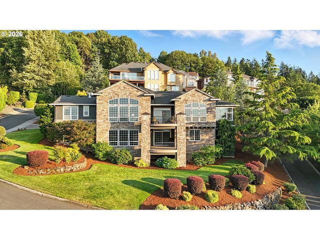 8547 SE Constance Dr, Happy Valley, OR 97086