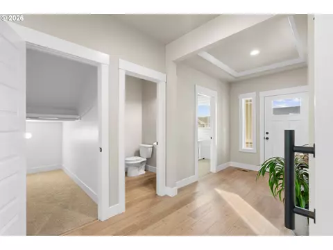 Entry Way - 316 Sage St, Boardman, OR 97818 photo 1 of 2