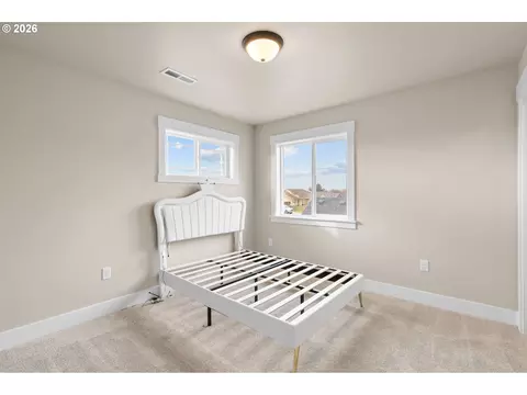 Bedroom - 316 Sage St, Boardman, OR 97818 photo 4 of 4