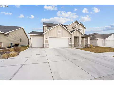 Exterior - 316 Sage St, Boardman, OR 97818 photo 2 of 6