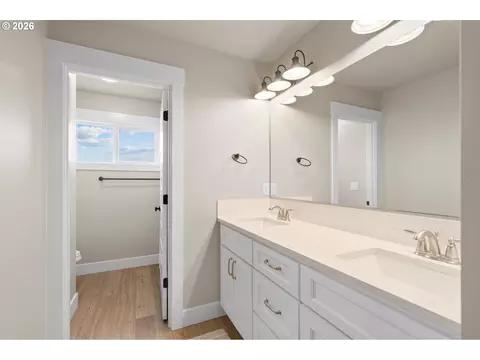 Bath - 316 Sage St, Boardman, OR 97818 photo 4 of 6