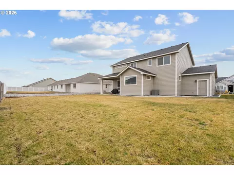 Exterior - 316 Sage St, Boardman, OR 97818 photo 6 of 6