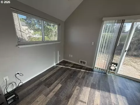Other - 1425 Pine St, Florence, OR 97439 photo 4 of 6