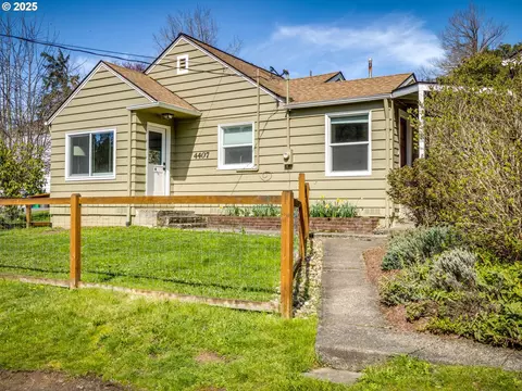 4407 SW Marigold St, Portland, OR 97219