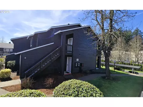 9545 SW 146th Ter #B4, Beaverton, OR 97007