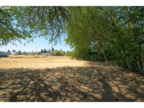 2002 Kintyre St, Eugene, OR 97402 photo 22