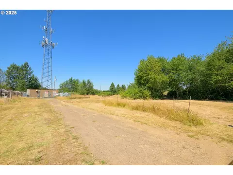 2002 Kintyre St, Eugene, OR 97402 photo 20