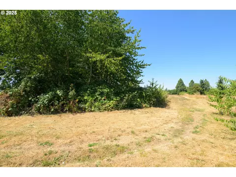 2002 Kintyre St, Eugene, OR 97402 photo 23