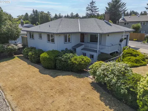 3030 NE 32nd Dr, Lincoln City, OR 97367