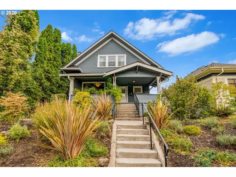 2307 NEverett St, Portland, OR 97232