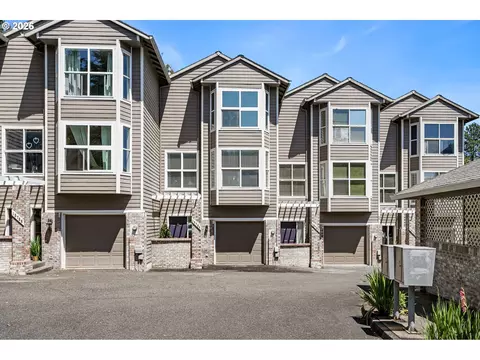 15764 SW Flagstone Dr, Beaverton, OR 97007