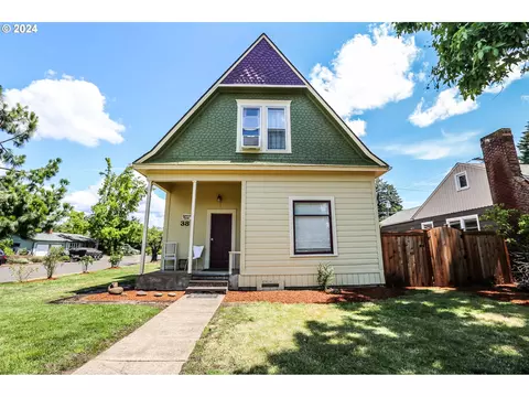 381 9th St, Springfield, OR 97477 photo 6