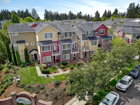 View/Area - 830 NW Council Dr, Gresham, OR 97030 photo 1 of 4
